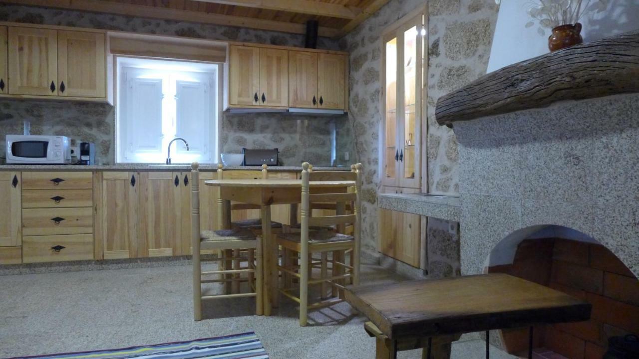 Casas Da Villa - Monsanto - Oliveira E Videira Relva  Экстерьер фото