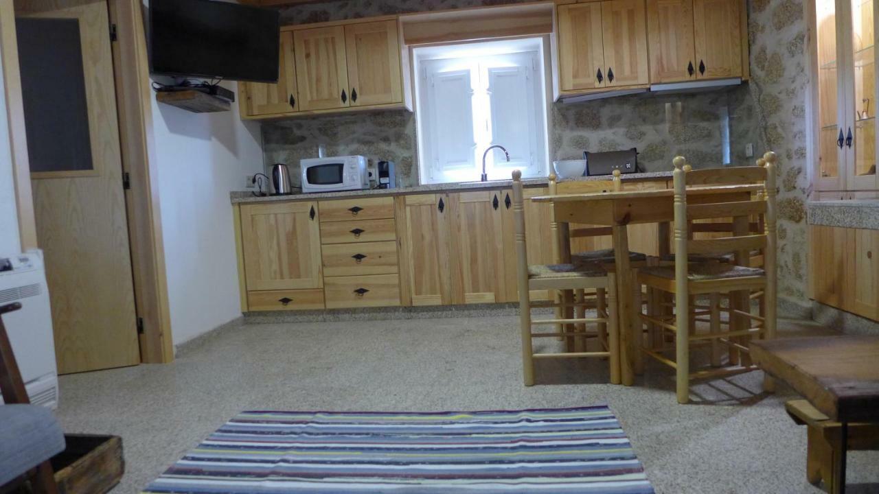Casas Da Villa - Monsanto - Oliveira E Videira Relva  Экстерьер фото